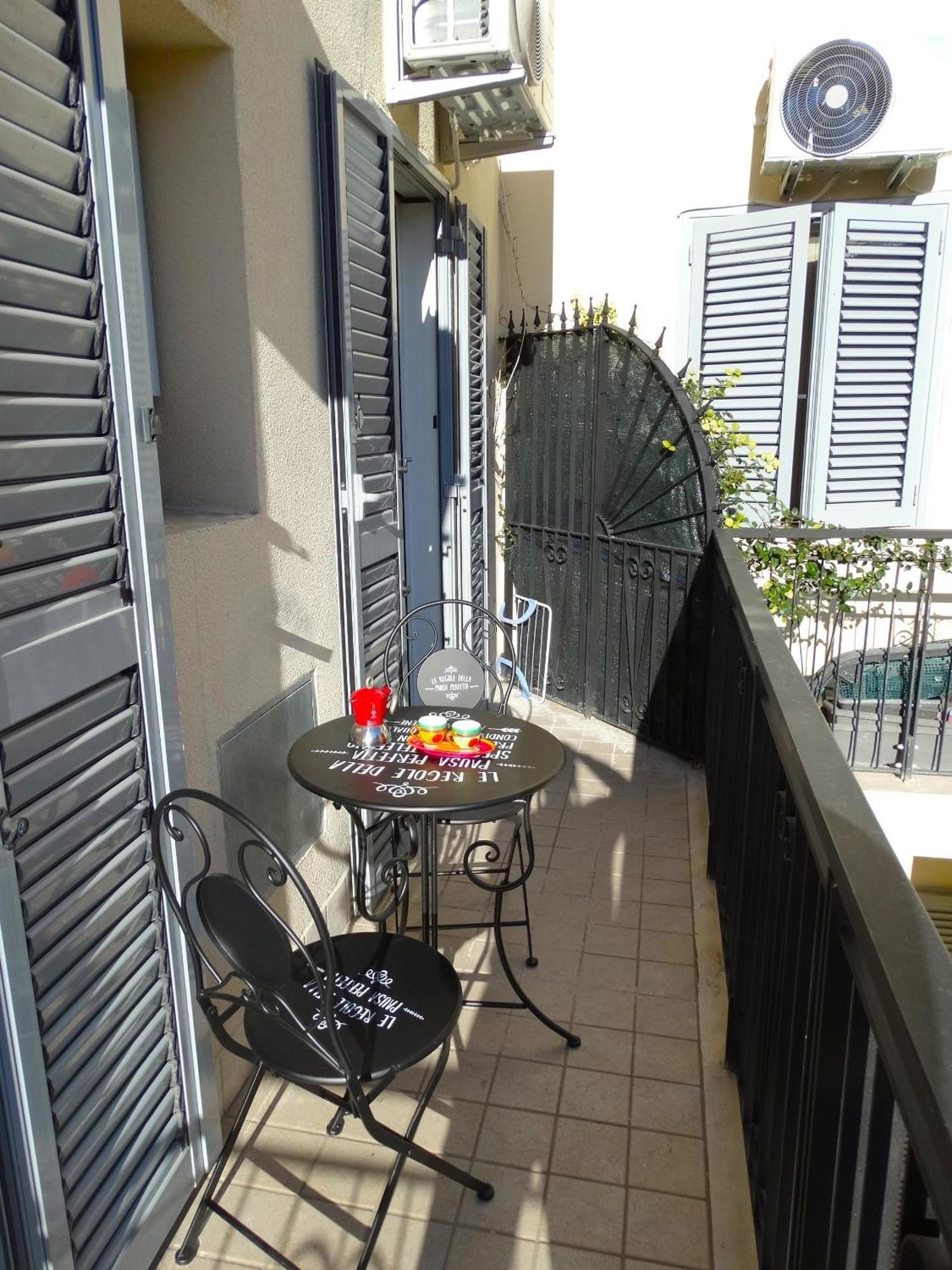 Domus Dino Apartment Rome Bagian luar foto